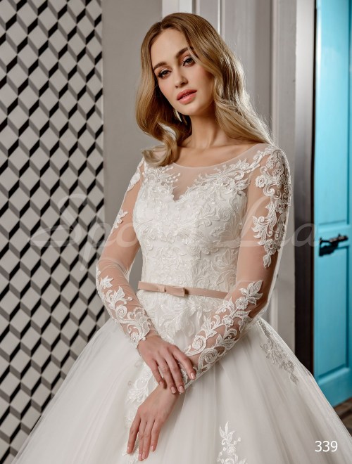https://www.sposa-lia.com/images/stories/virtuemart/product/339       (2).jpg